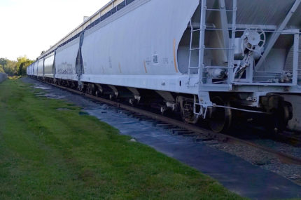 Transloading Rail Transfer to Rail Car